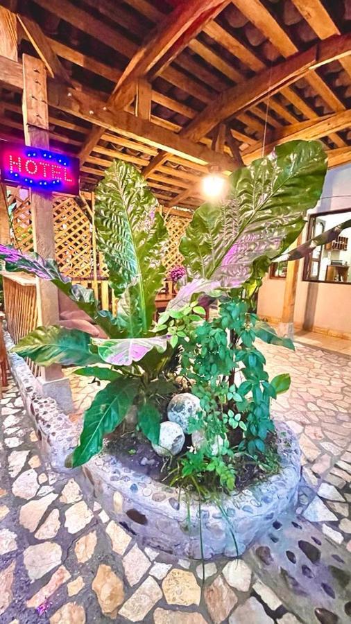 Hotel Rosalila Copán Exteriör bild